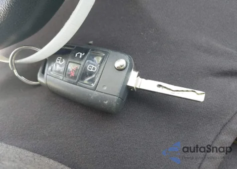 2019 Volkswagen Jetta 1.4T R-Line/1.4T S/1.4T Se из США, поврежденный, VIN 3VWC57BU8KM246606